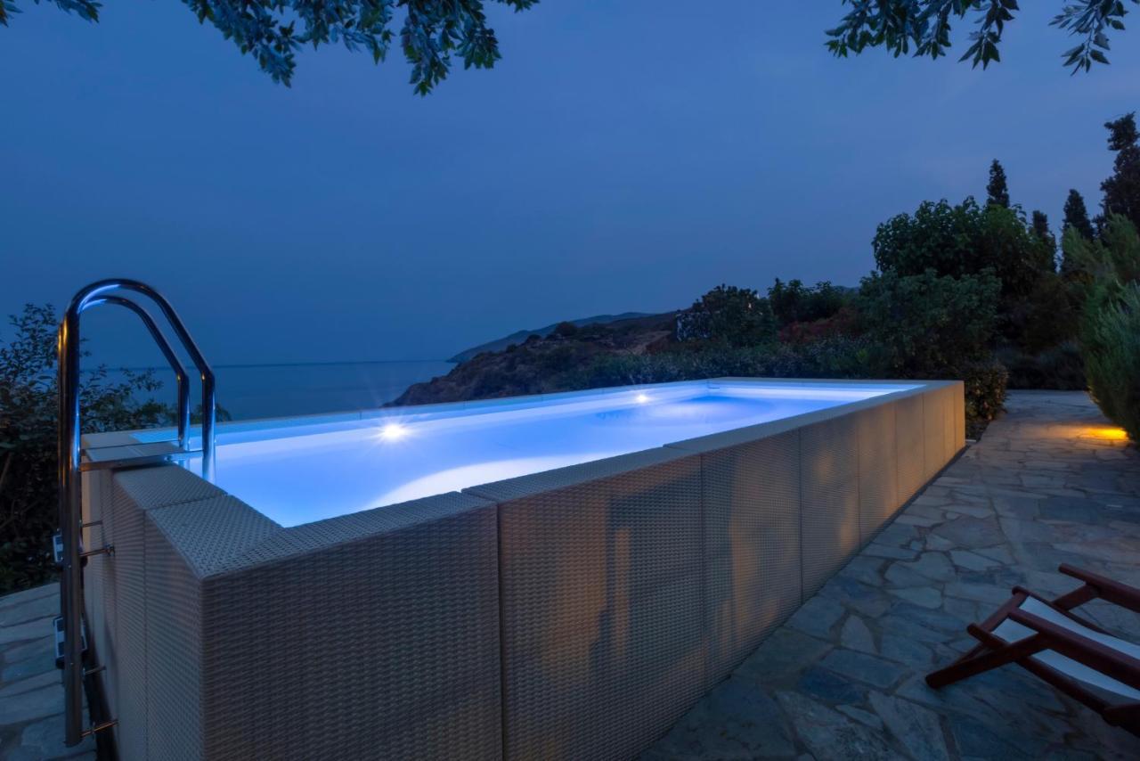 Luxury Villa By The Beach Steniaí Zewnętrze zdjęcie